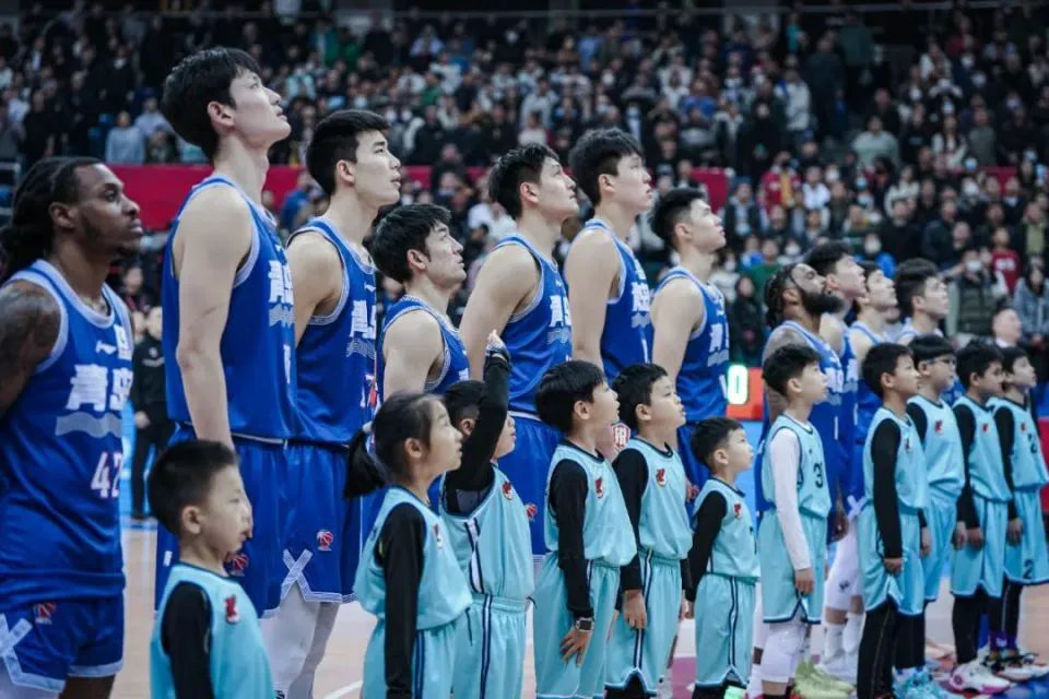 青少年篮球爱好者如何提升配合技巧?_2